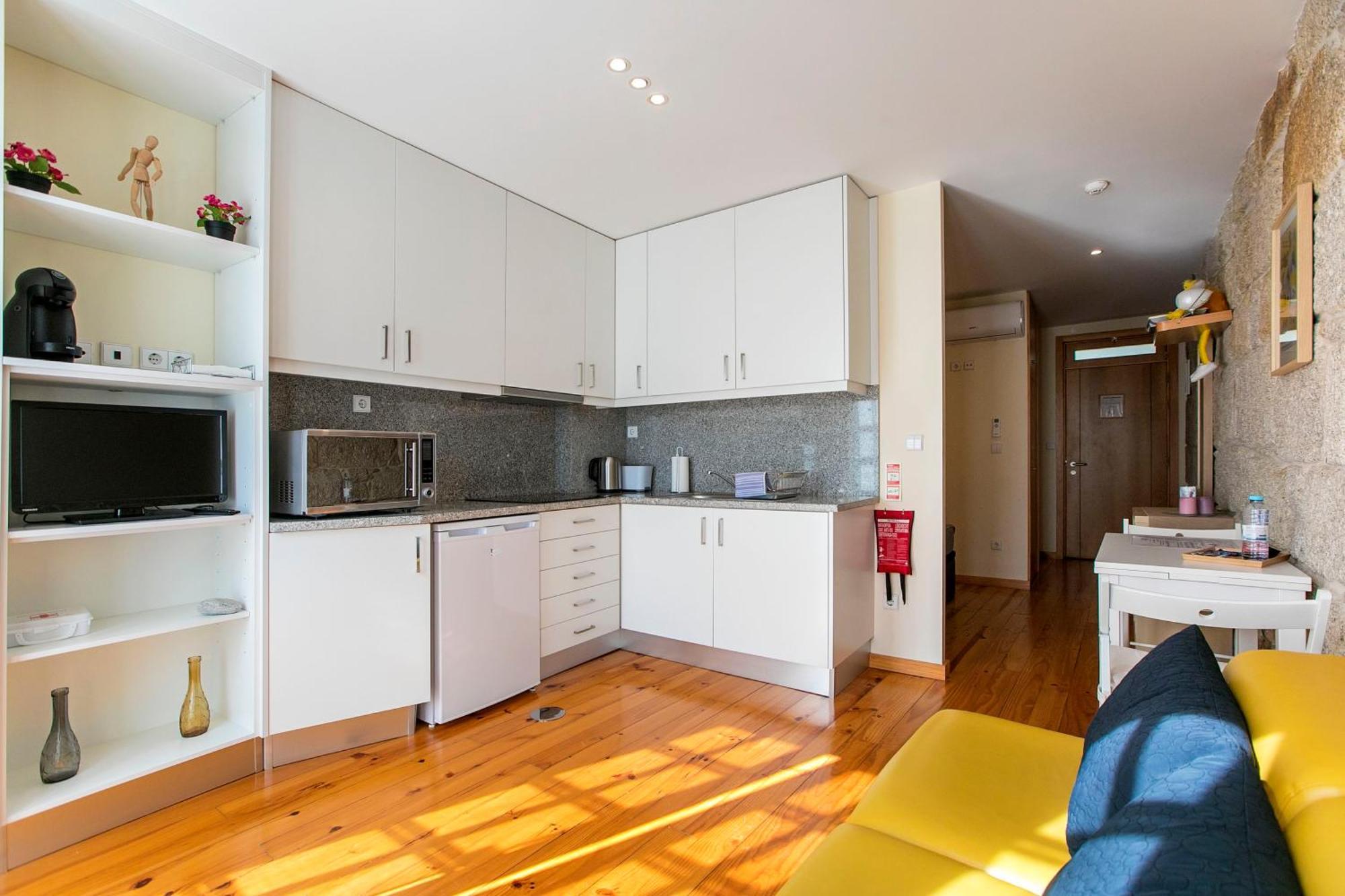 Cedofeita Back Garden Apartment ปอร์โต ภายนอก รูปภาพ