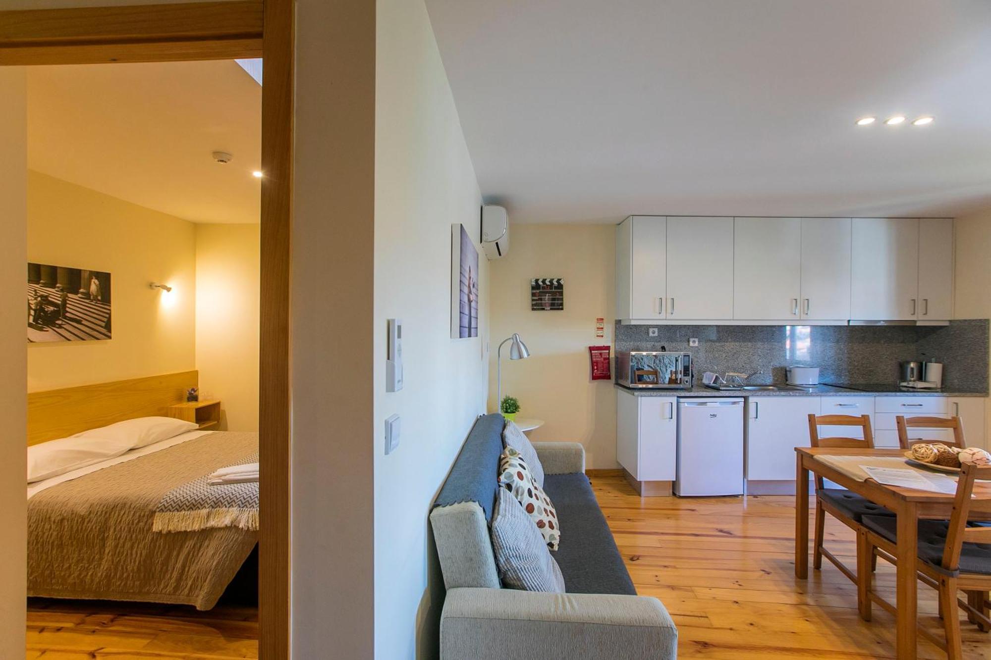 Cedofeita Back Garden Apartment ปอร์โต ภายนอก รูปภาพ