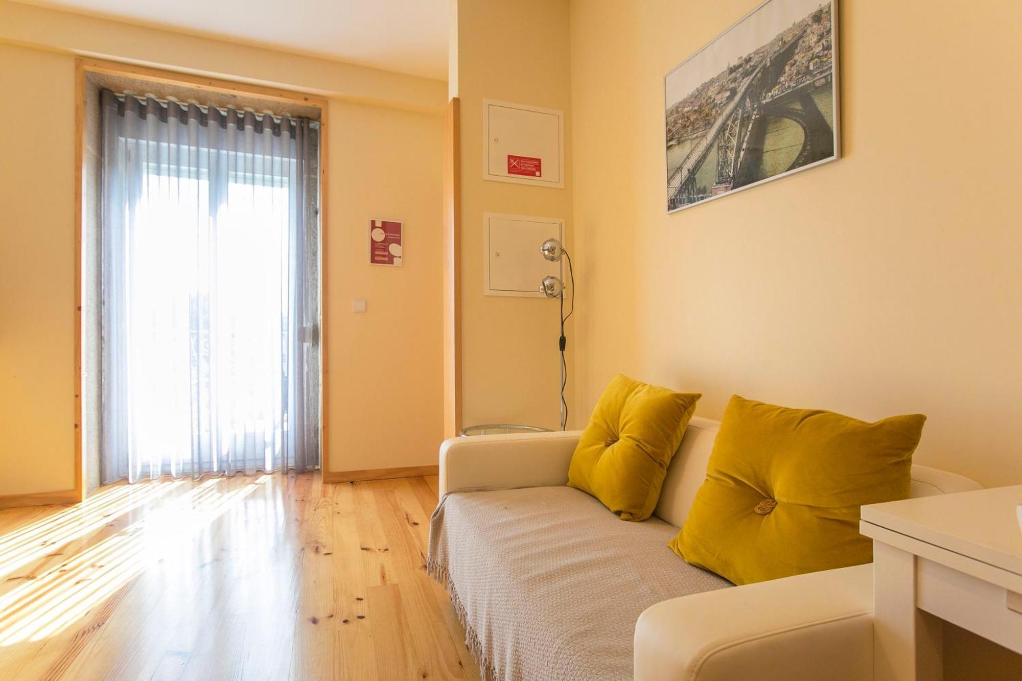 Cedofeita Back Garden Apartment ปอร์โต ภายนอก รูปภาพ