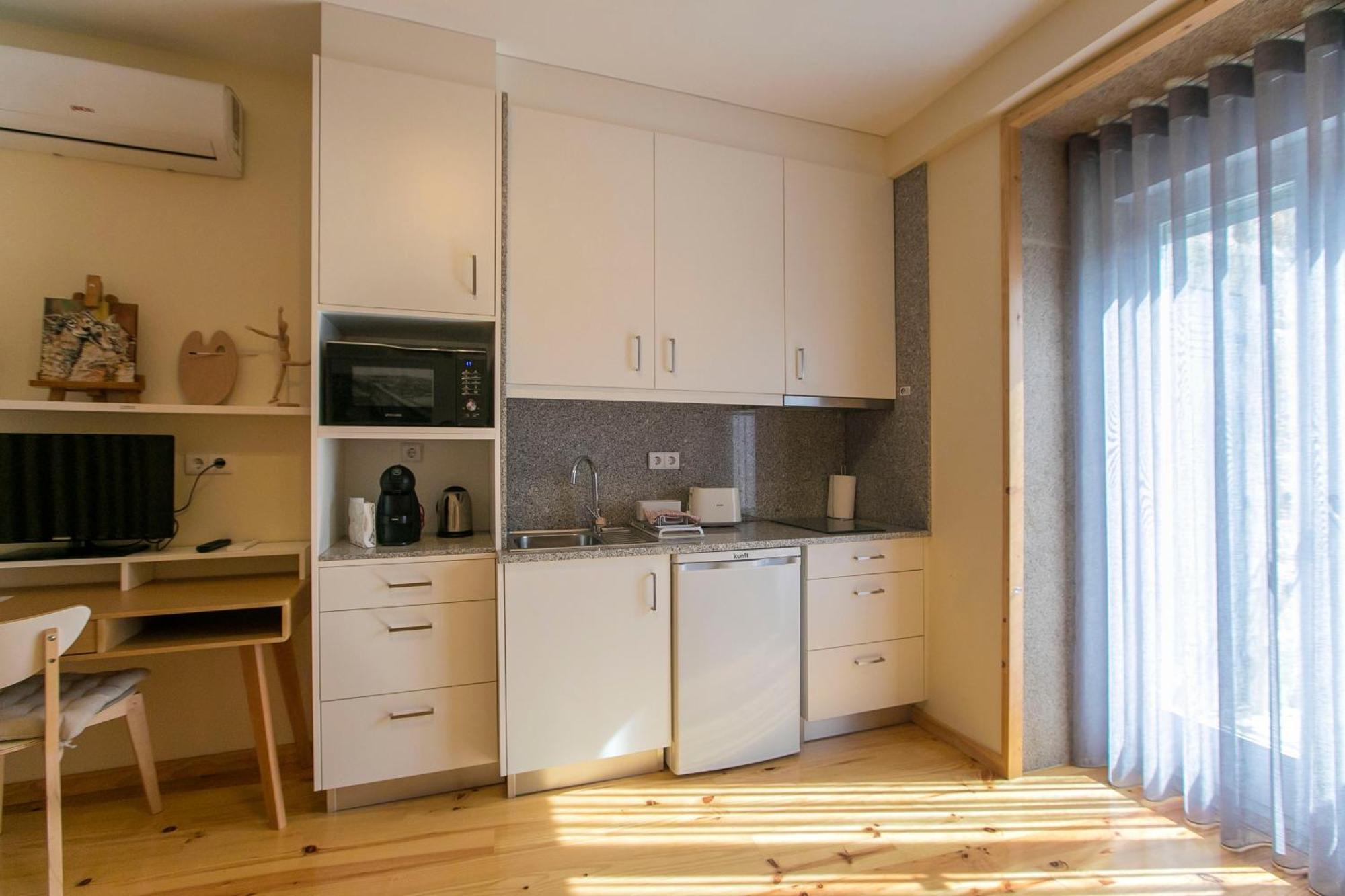 Cedofeita Back Garden Apartment ปอร์โต ภายนอก รูปภาพ