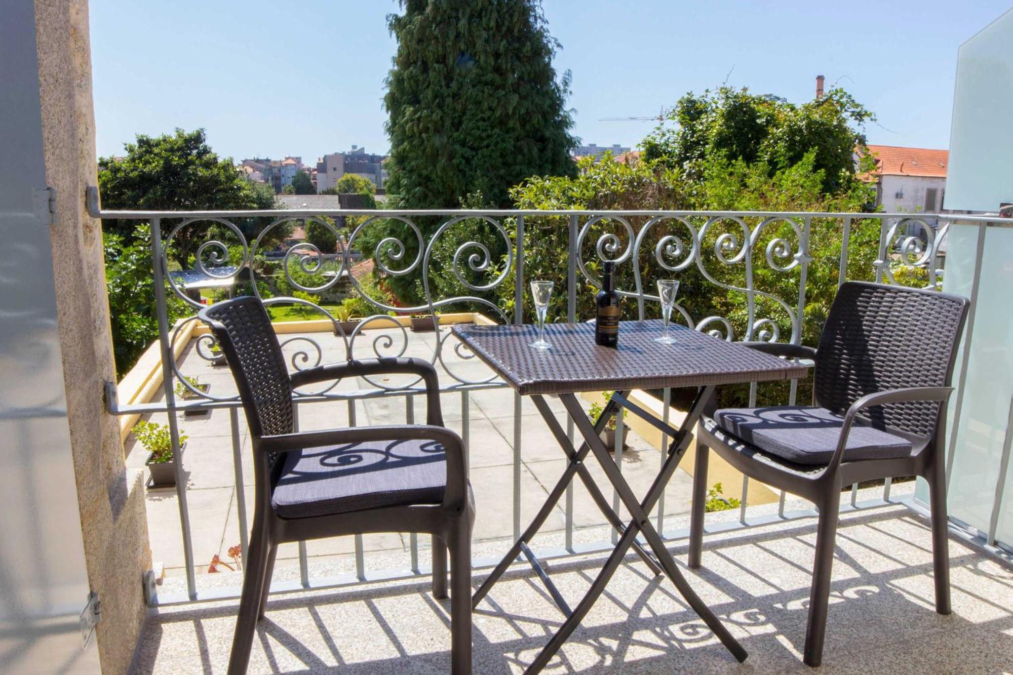 Cedofeita Back Garden Apartment ปอร์โต ภายนอก รูปภาพ